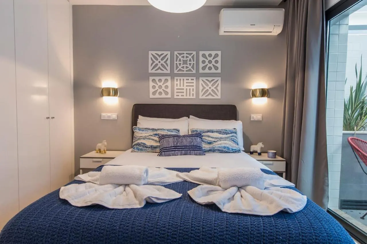 ליסבון Lovelystay - Modern And Colourful Flat In The Heart Of Graca פורטוגל