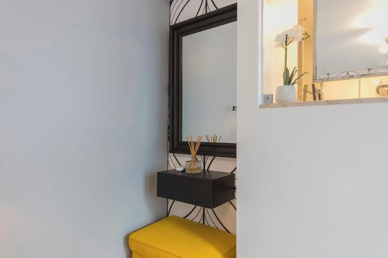 ליסבון Lovelystay - Modern And Colourful Flat In The Heart Of Graca פורטוגל