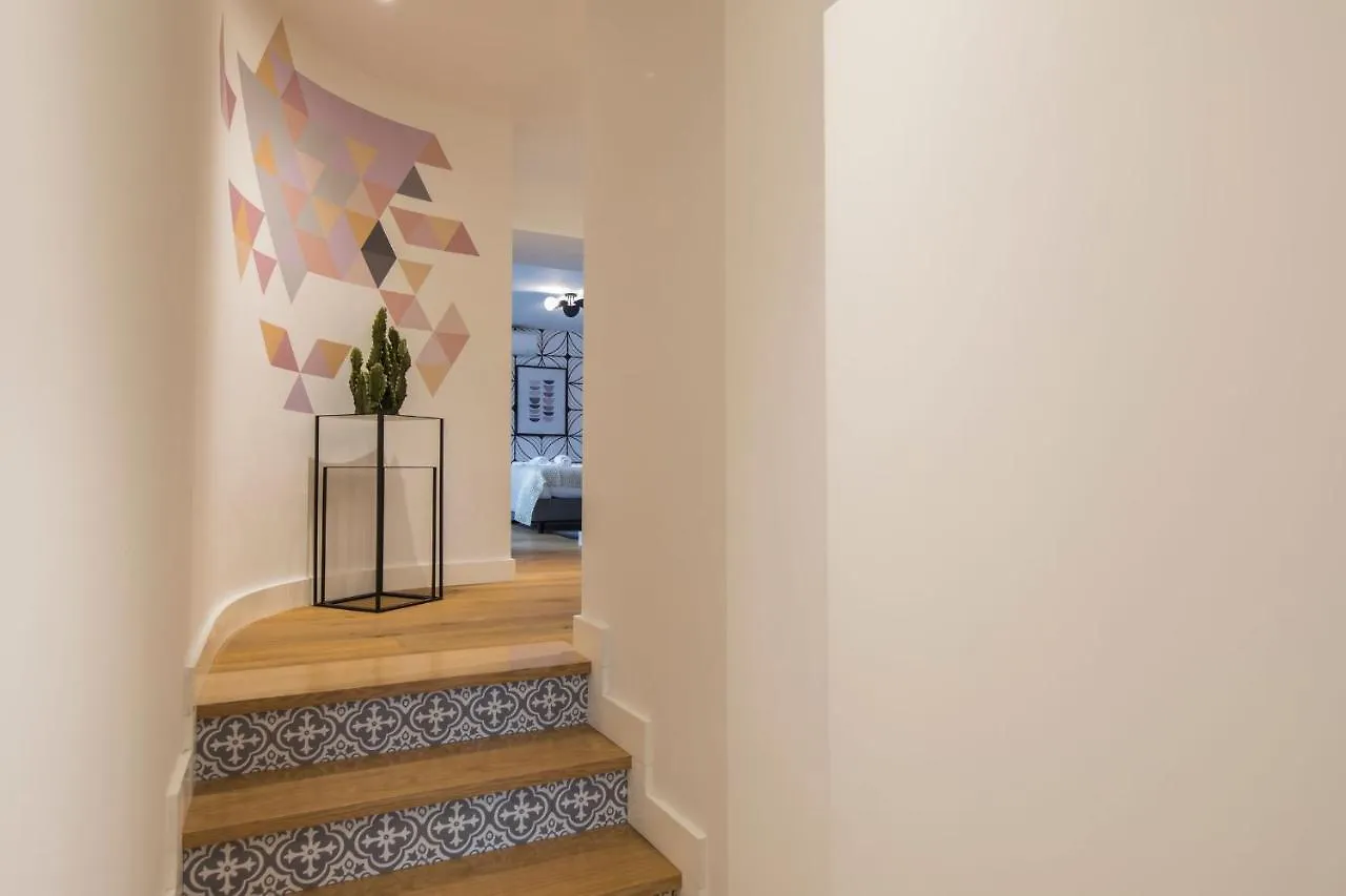 ליסבון Lovelystay - Modern And Colourful Flat In The Heart Of Graca 0*,  פורטוגל