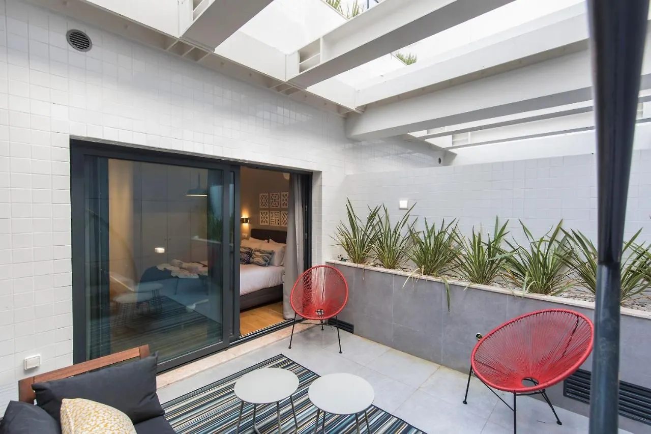 ליסבון Lovelystay - Modern And Colourful Flat In The Heart Of Graca
