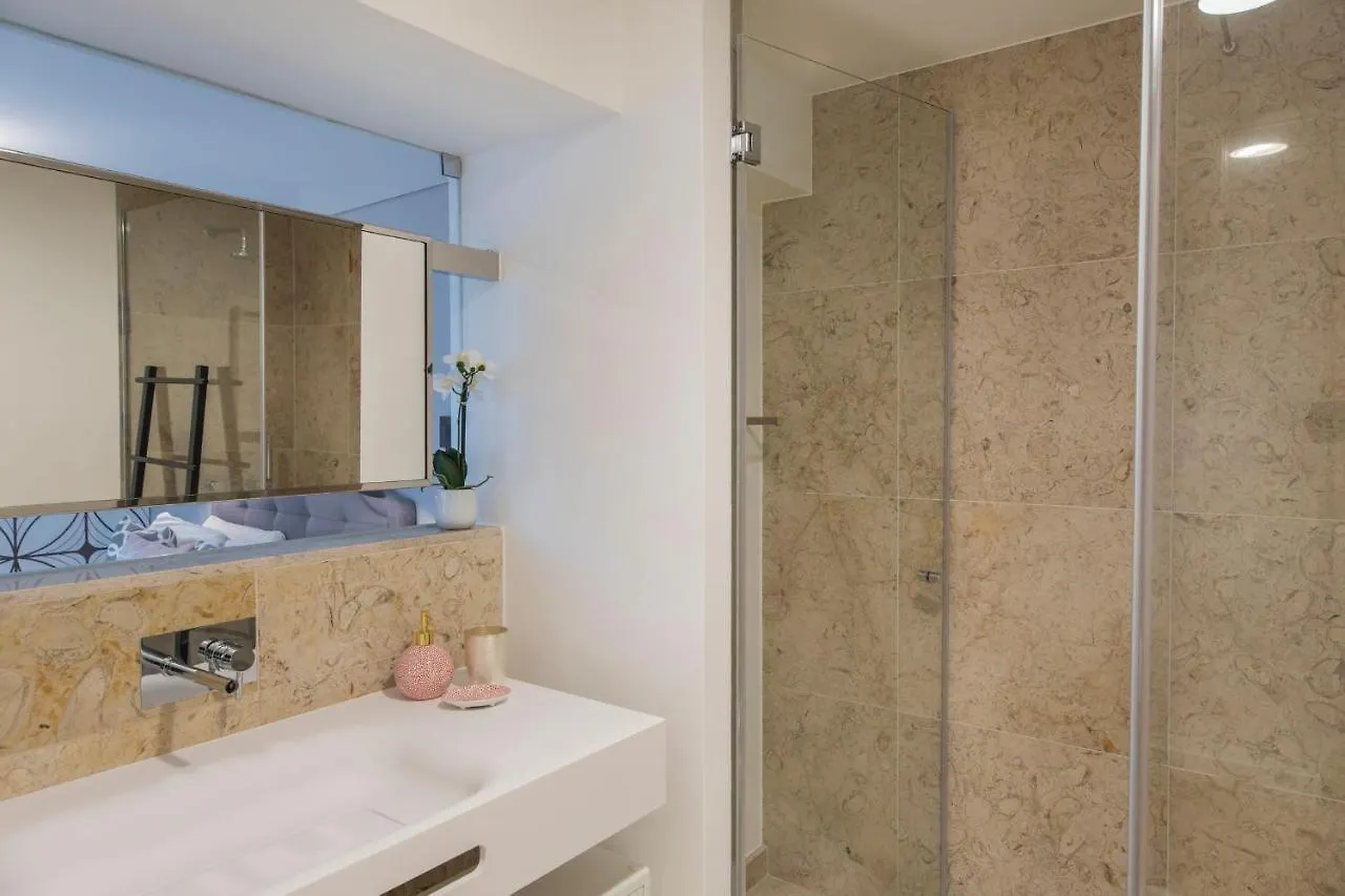 ליסבון Lovelystay - Modern And Colourful Flat In The Heart Of Graca 0*,  פורטוגל