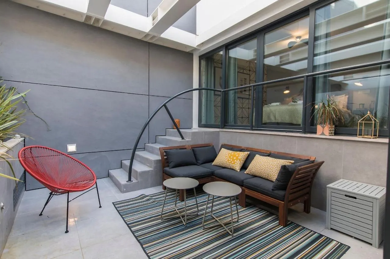 ליסבון Lovelystay - Modern And Colourful Flat In The Heart Of Graca 0*,  פורטוגל