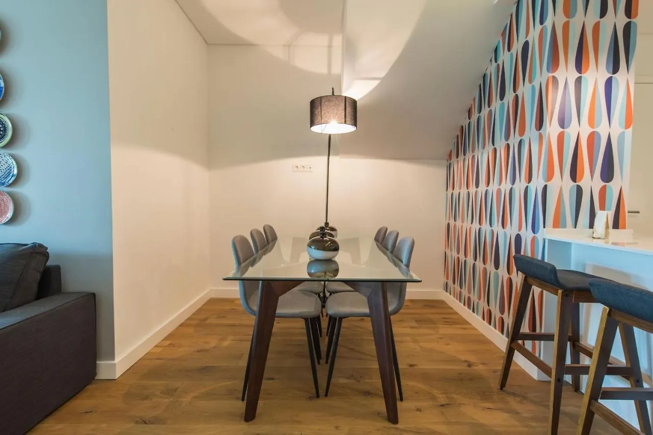ליסבון Lovelystay - Modern And Colourful Flat In The Heart Of Graca דירה