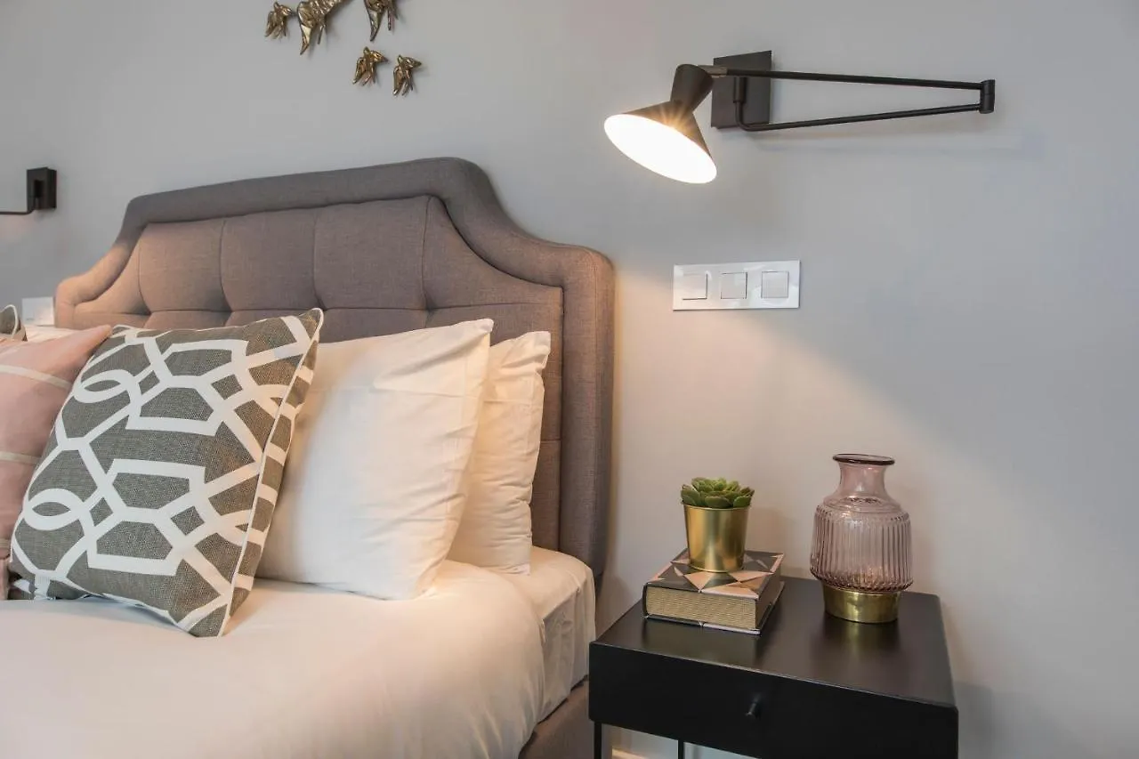 ליסבון Lovelystay - Modern And Colourful Flat In The Heart Of Graca