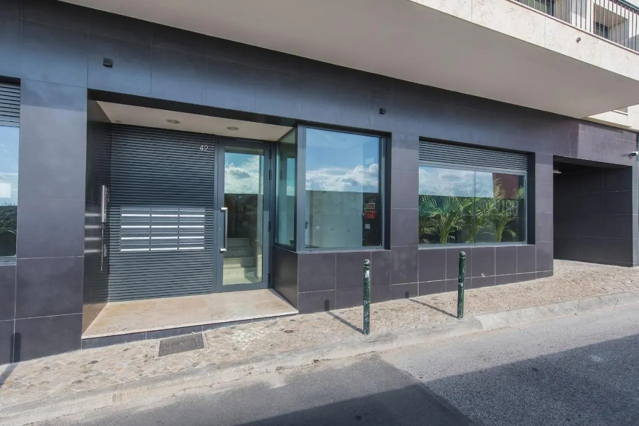 דירה ליסבון Lovelystay - Modern And Colourful Flat In The Heart Of Graca